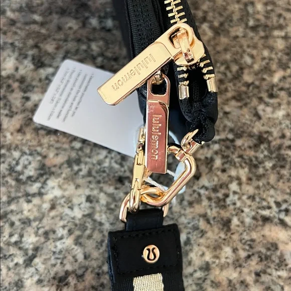 Lululemon Dual Pouch Wristlet